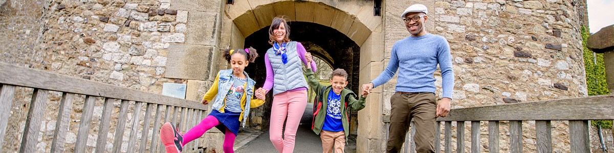 Dover Castle Family EH